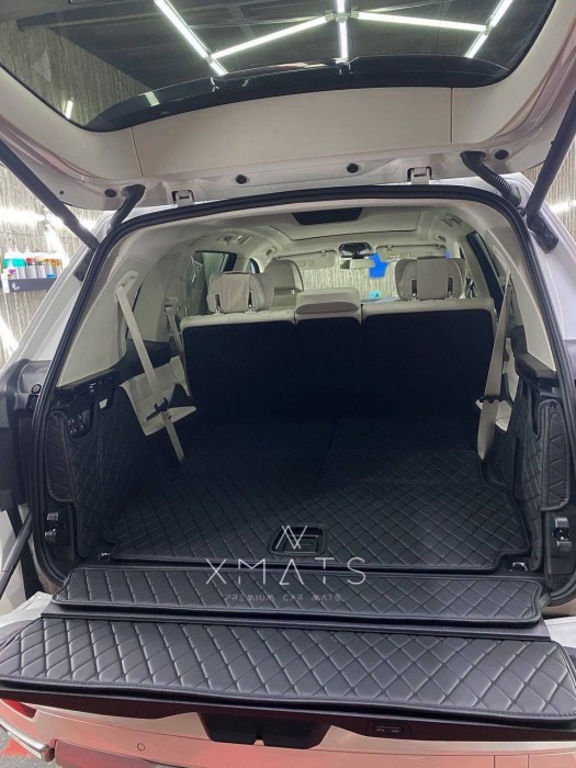 BMW X7 (G07) 1 поколение 10.2018-н.в. в багажник